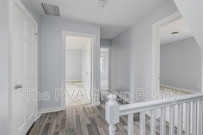 Building Photo - 1601 Lancashire Dr