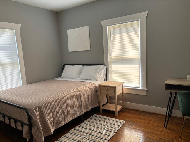 Building Photo - 3501 Maury St