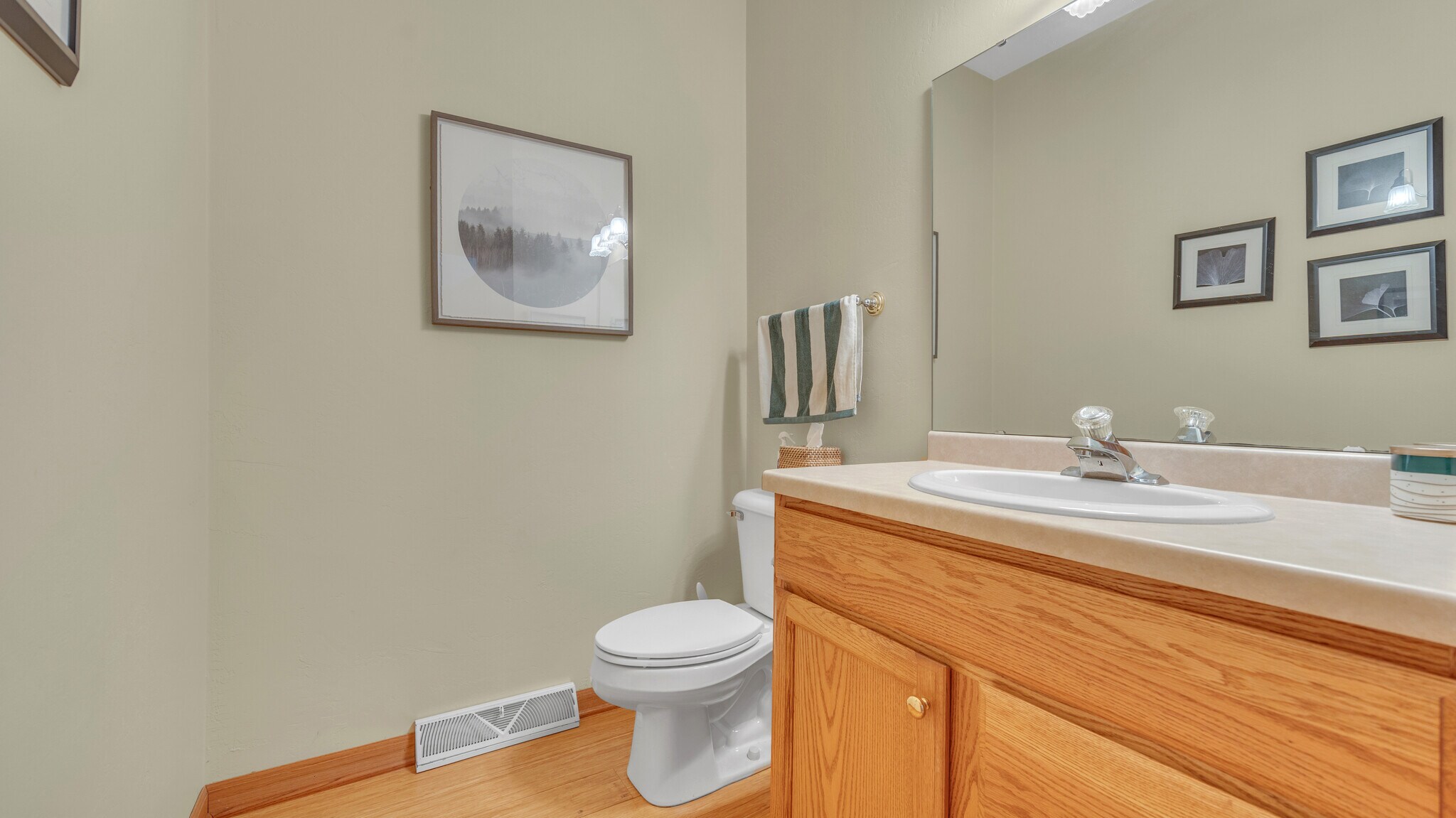 Main Level 1/2 Bath - 516 Otto Way