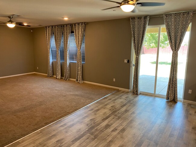 Building Photo - Beautiful home in desirable neighborhood for rent in Visalia CA