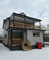 Building Photo - 28 7th Ave