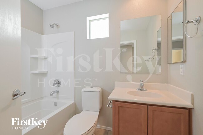 Building Photo - 10621 E Singing Canyon Dr