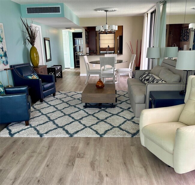 Building Photo - 9940 S Ocean Dr