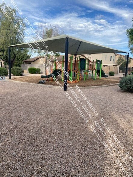 Building Photo - 40502 N Glen Meadows Ln