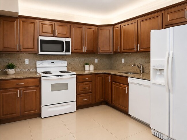 Building Photo - 2401 S Ocean Dr