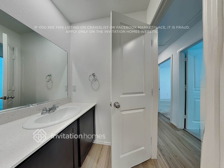 Building Photo - 222 Br Vlg Wy