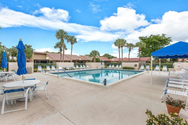 Building Photo - 5944 Forest Grove Dr