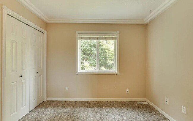 Building Photo - Spacious Four-Bedroom Home with Gourmet Kitchen, Multiple Living Areas, Loft, and Beautifully Lan...