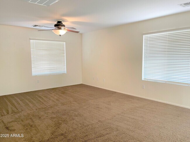 Building Photo - 31443 N Cactus Dr