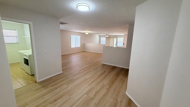 Building Photo - 45677 W Ranch Rd