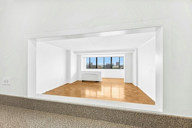 Building Photo - 6 Whittier Pl