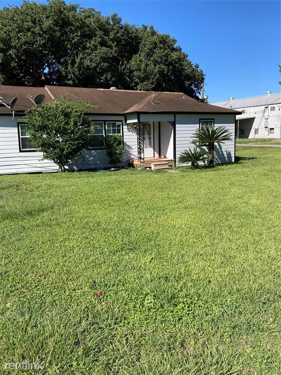Building Photo - 3 br, 2 bath House - 206 S 1st Street
