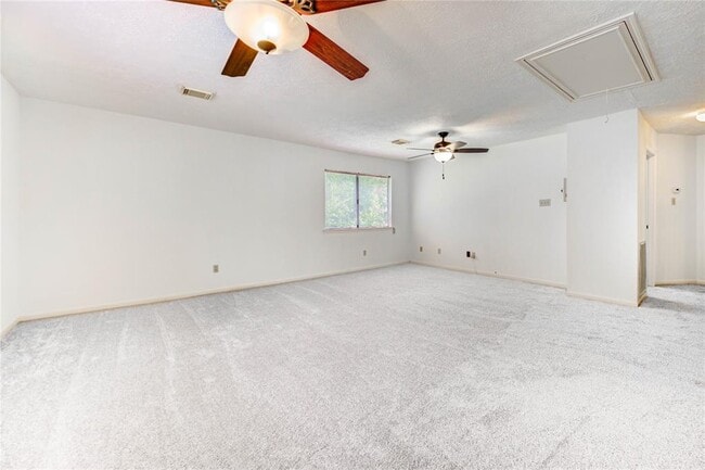 Building Photo - 1230 Manchester Cir