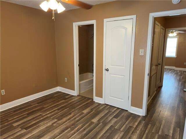 Building Photo - 63 Carriage Ln