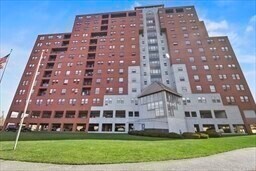 Building Photo - 750 Davol St