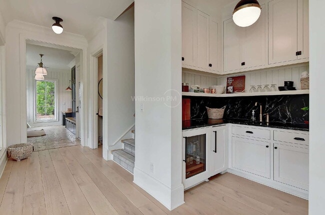 Building Photo - One of the Finest Fully-Furnished Luxury Estates in Marvin, "Architectural Digest" Caliber, for t...