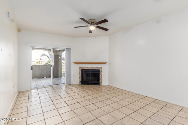 Building Photo - 10401 N 52nd St