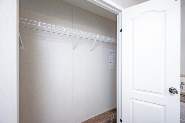 Building Photo - 206 E Gleneagles Rd