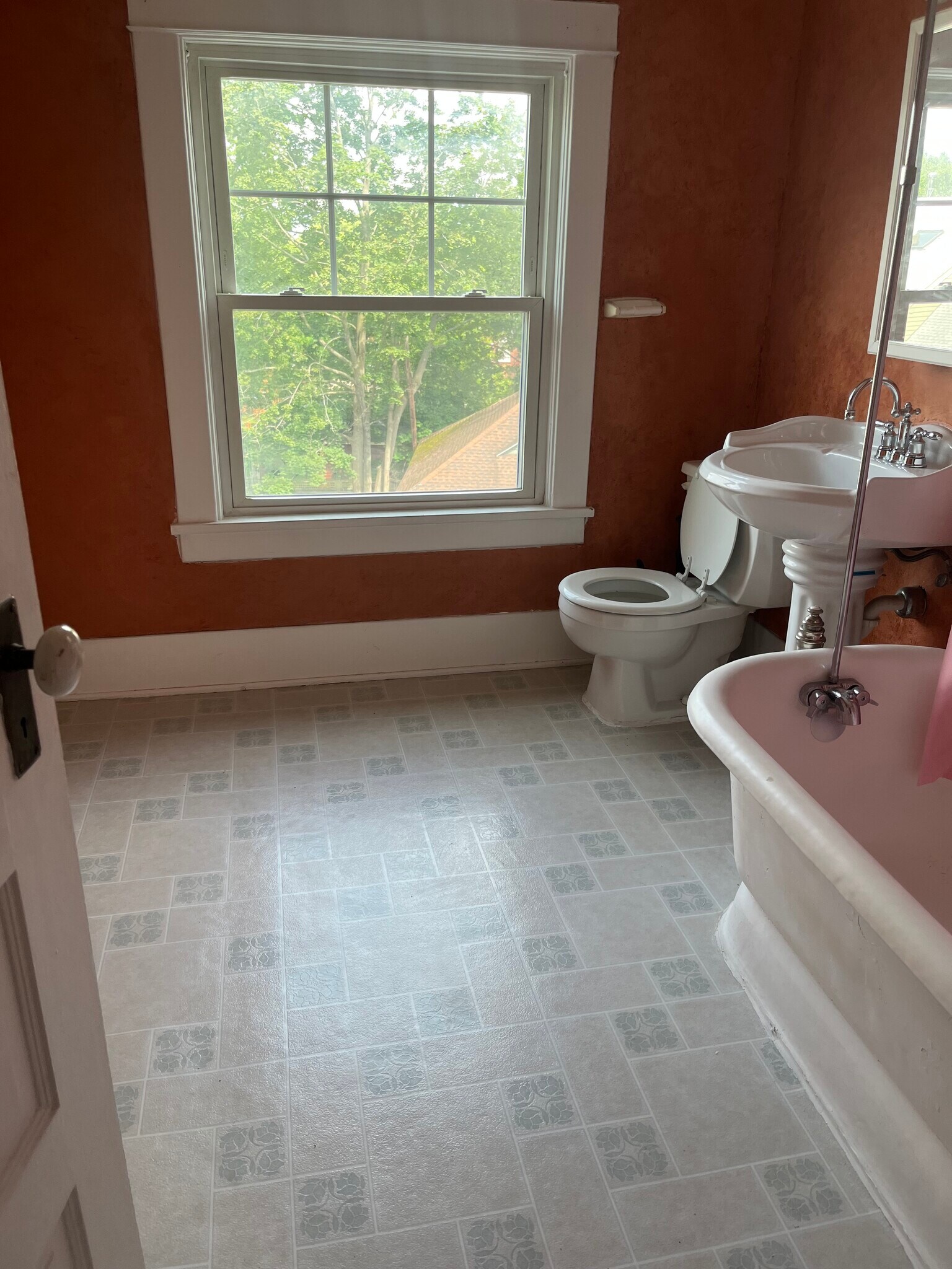 Full Bath - 740 Prospect Ave