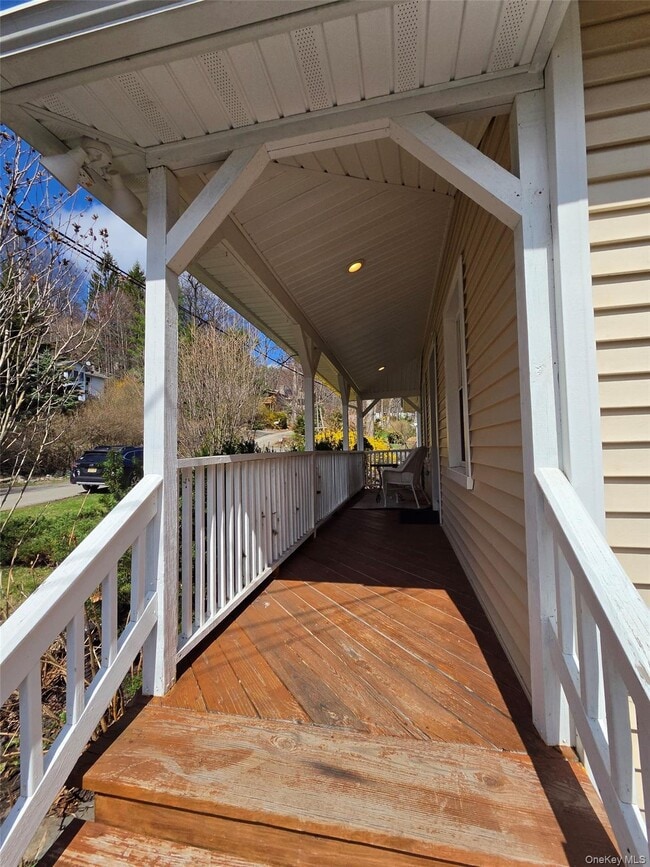 Building Photo - 36 Julie Ln