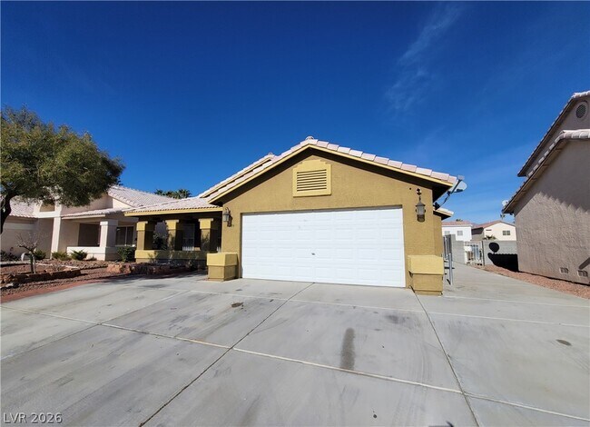 Building Photo - 4406 Cinema Ave