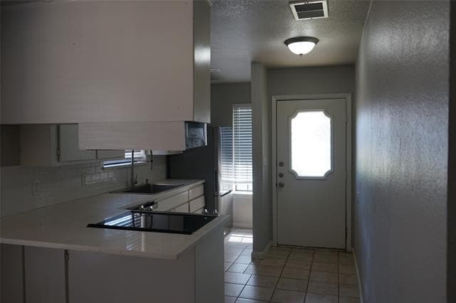 Building Photo - 2405 Ventura Dr