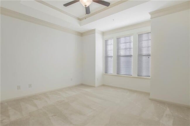 Building Photo - 3382 Vintage Cir SE