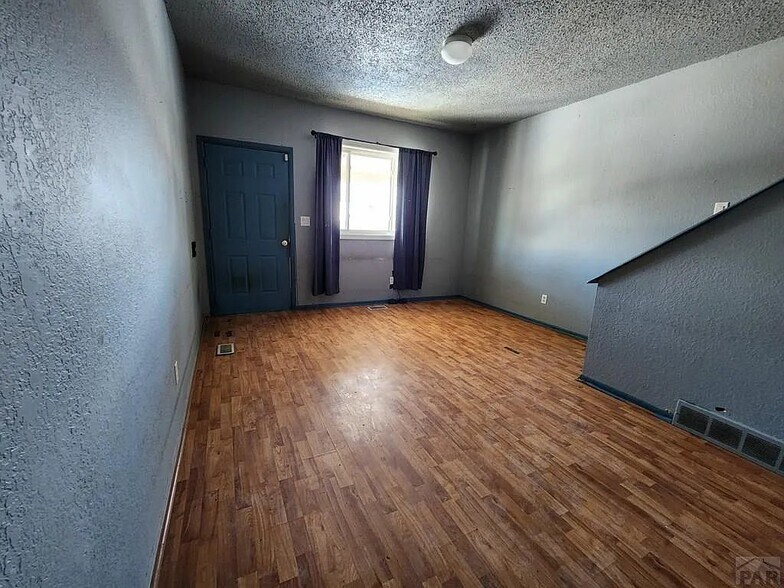 Building Photo - 1019 E Abriendo Ave