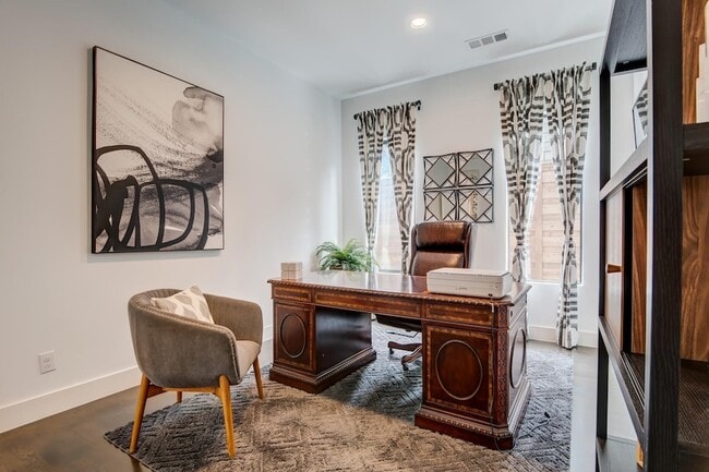 Building Photo - 5017 Milam St