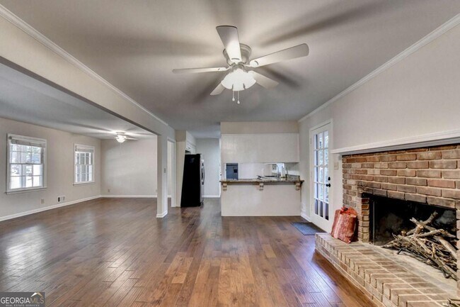 Building Photo - 478 Dorsey Cir SW