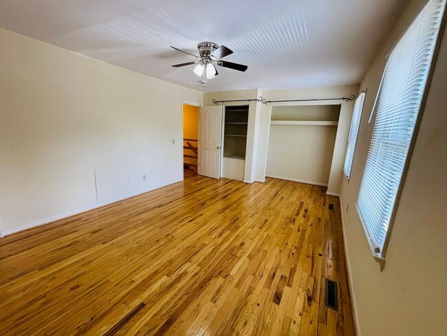 Building Photo - 2502 Ridge Rd
