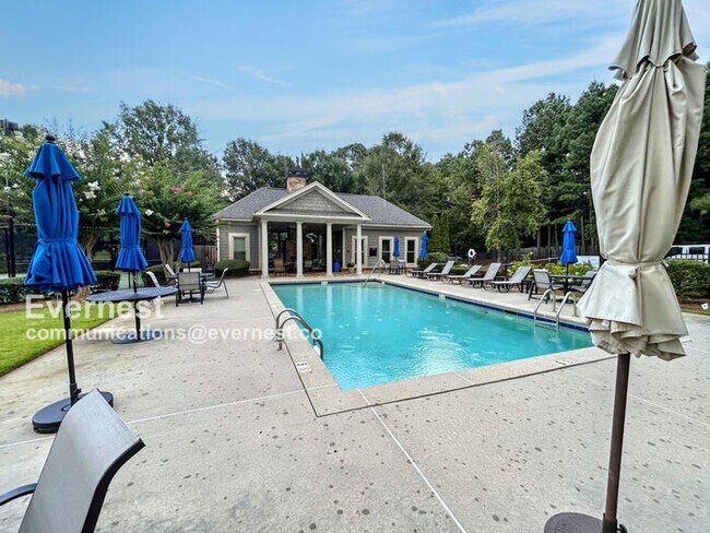 Building Photo - 2517 Canopy Ct