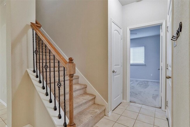 Building Photo - COMING SOON, DARLING HOME IN DENTON!