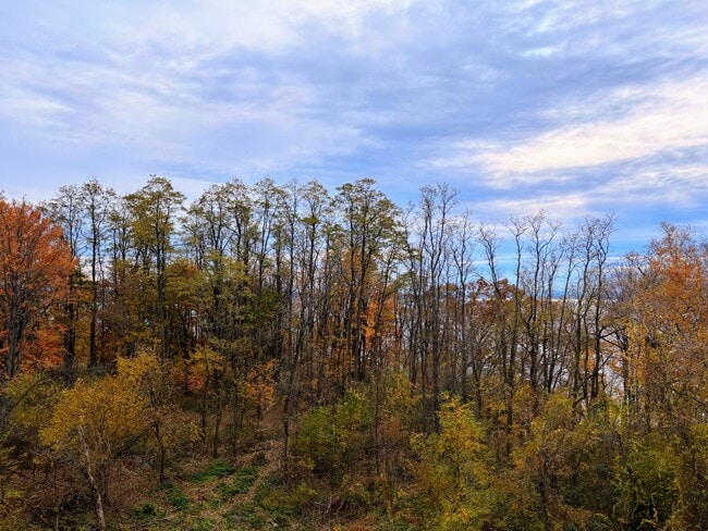Building Photo - Exceptional 2 Bed/2 Bath + Large Family Ro...