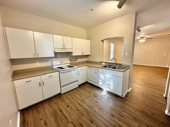 Building Photo - Lake Mary - 1 Bedroom, 1 Bathroom – $1,495.00