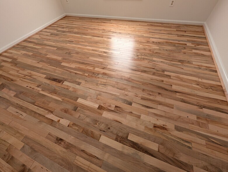 Wooden Floors Upstairs - 14 Weaver Rd