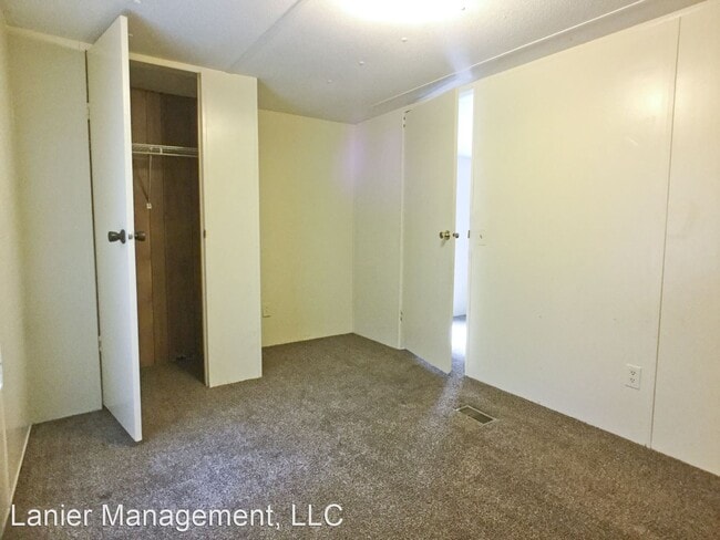 Building Photo - 2 br, 1 bath House - 1717 Grove Point Road...