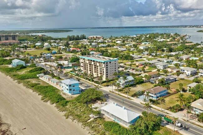 Building Photo - 355 S Ocean Dr