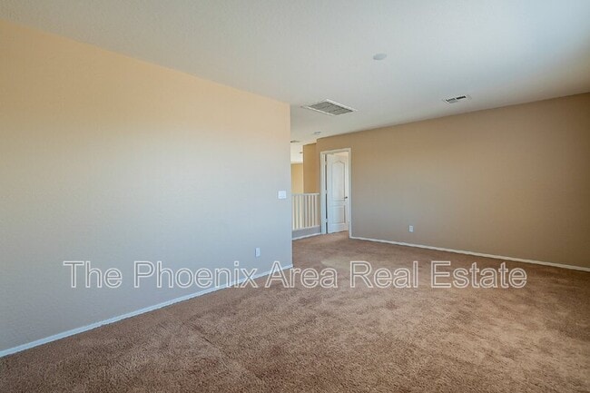 Building Photo - 44299 W Oster Dr
