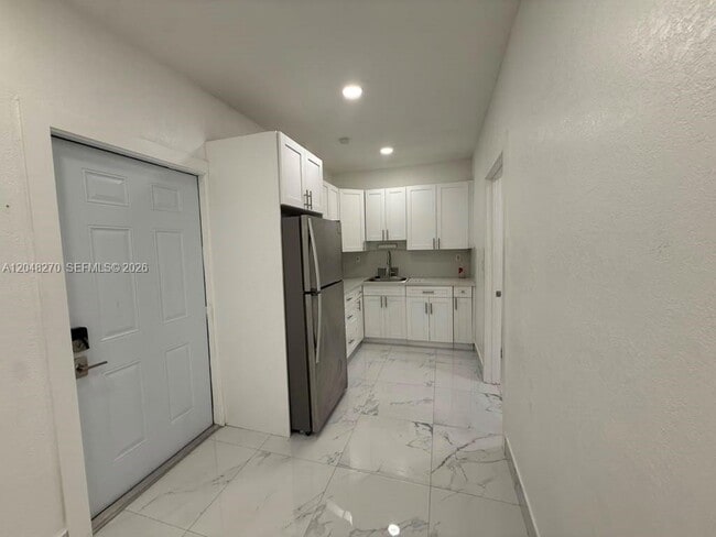 Building Photo - 14305 SW 182nd Terrace