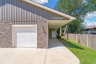 Building Photo - 5527 S Handley St