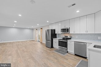 Building Photo - 25549 Byrnes Crossing Dr