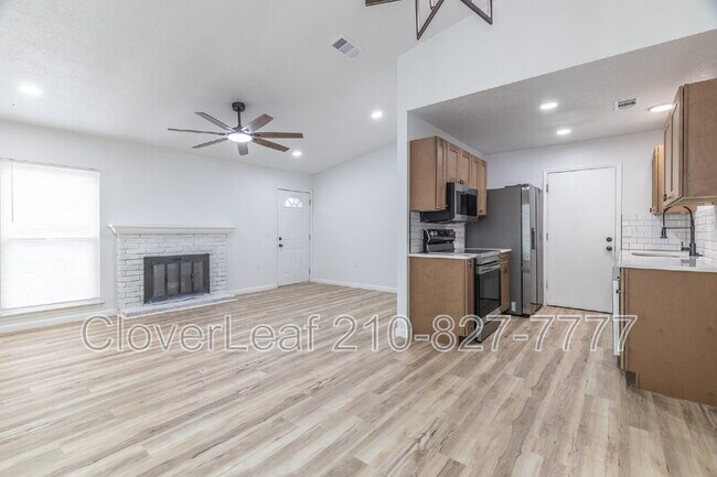 Building Photo - 8039 Big Bend