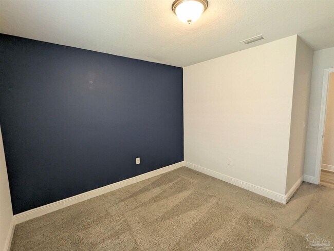 Building Photo - 4723 Frances St
