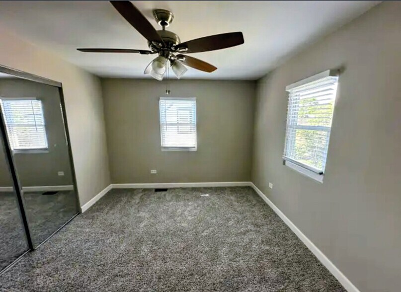 Building Photo - 149 S 14th Ave