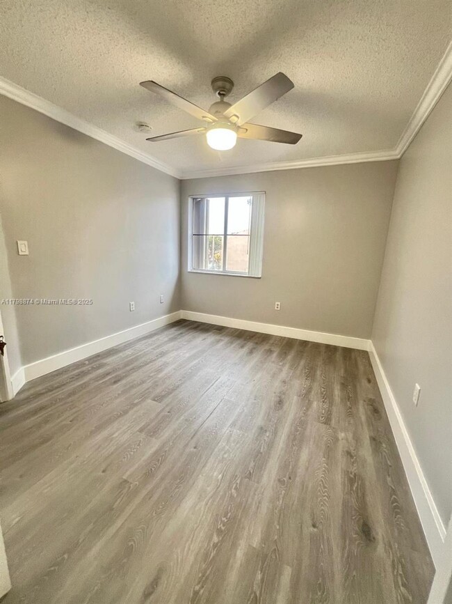 Building Photo - 15711 SW 137th Ave