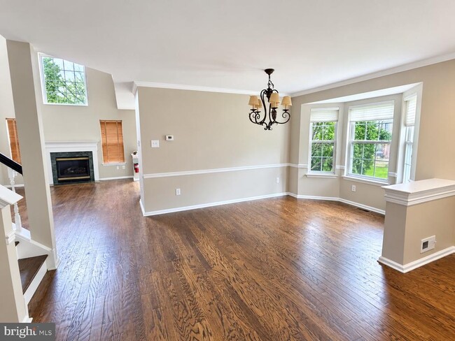 Building Photo - 40 Hearthstone Ln
