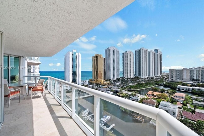 Building Photo - 16400 Collins Ave