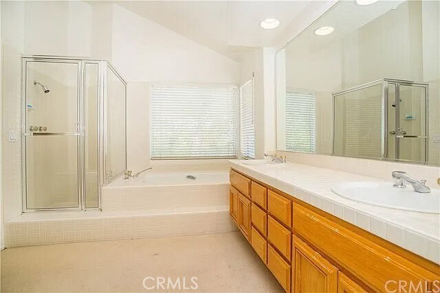 Building Photo - 823 S Parkglen Pl