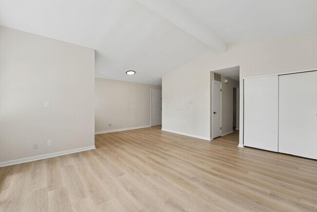 Building Photo - 5038 Betsy Dr